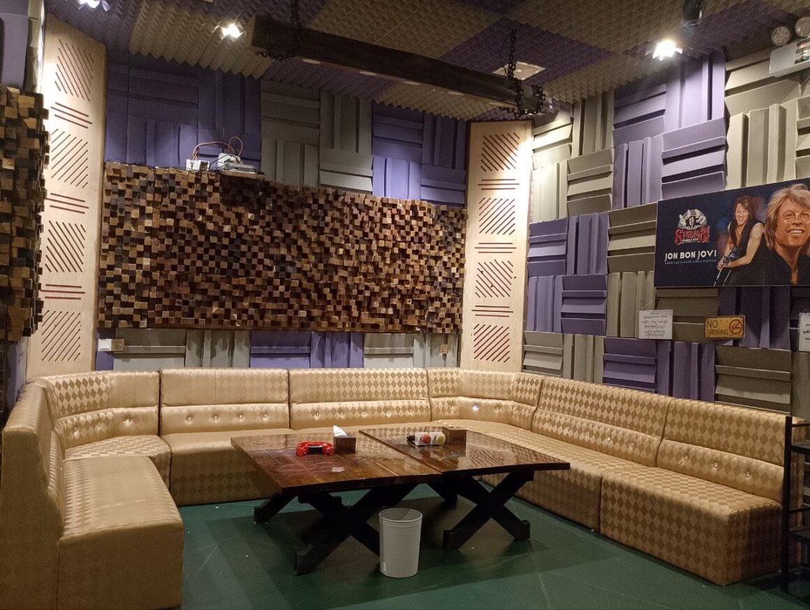 Rock & Roll Room